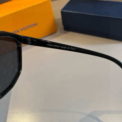 LOUIS VUITTON Fashion Sunglasses - Image 8