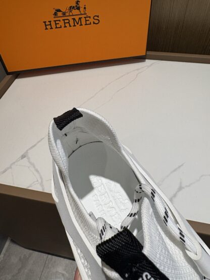 Hermes white and black fashion simple casual sports shoes - Image 7