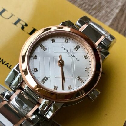 Burberry Quartz Women's Watch - Image 7