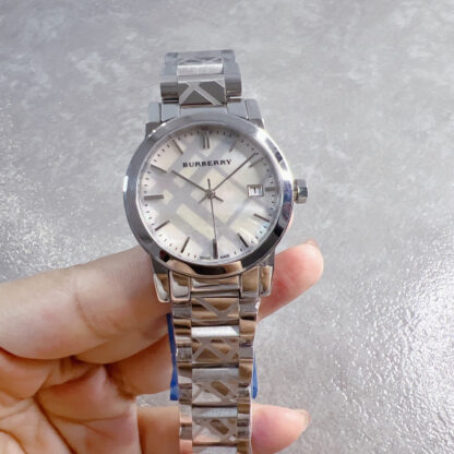Burberry British Style Ladies Quartz Watch - Image 6