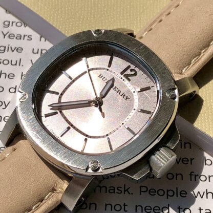 Burberry Quartz Women's Watch - Image 7
