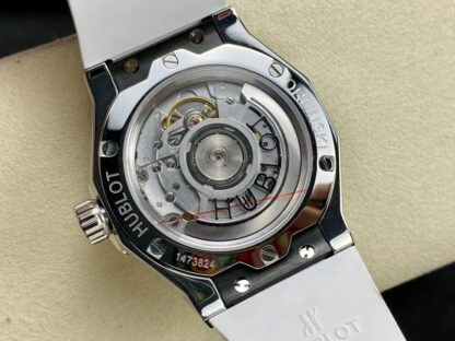 Hublot's second generation classic fusion watch - Image 7
