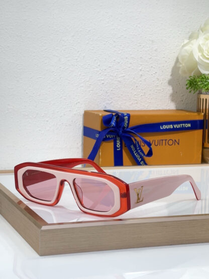 LOUIS VUITTON Fashion Sunglasses - Image 8