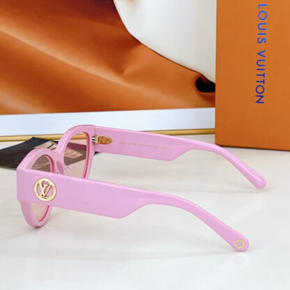 LOUIS VUITTON Fashion Sunglasses - Image 8