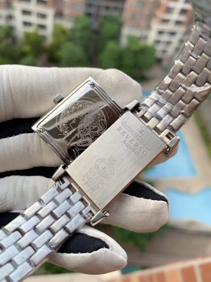 Jaeger-LeCoultre Classic Reverso Luxury Women's Watch - Image 7