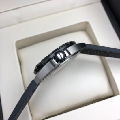 TAGHeuer Unisex Quartz Watch - Image 6
