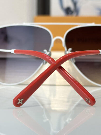 LOUIS VUITTON Fashion Sunglasses - Image 8