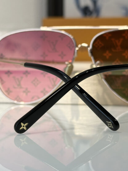 LOUIS VUITTON Fashion Sunglasses - Image 8