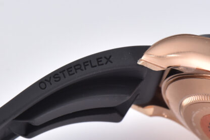 Rolex's top-level 7750 caliber Chronograph Daytona - Image 7