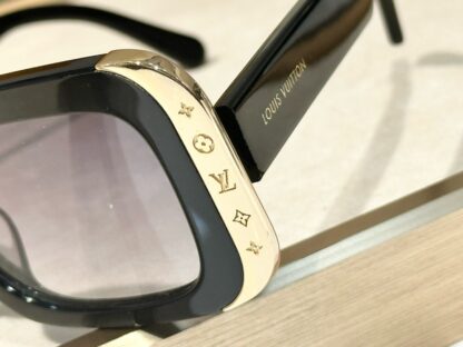 LOUIS VUITTON Fashion Sunglasses - Image 8