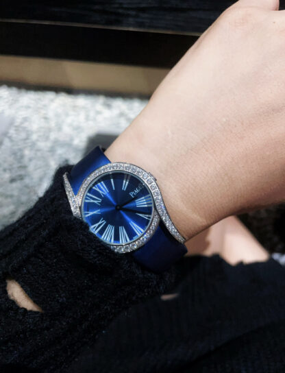 Piaget's unique watch with full charm and sparkle - Image 7