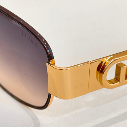 FENDI fashion trend sunglasses - Image 8