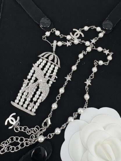 Chanel Silver Bird Full Diamond Pearl Necklace - Image 5