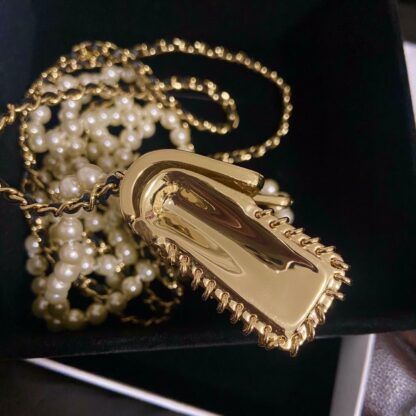 Chanel popular bags and necklaces - Image 8