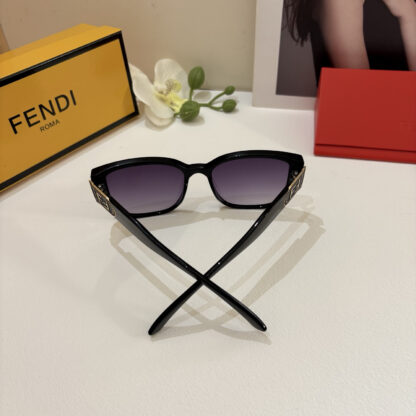 FENDI fashion trend sunglasses - Image 8