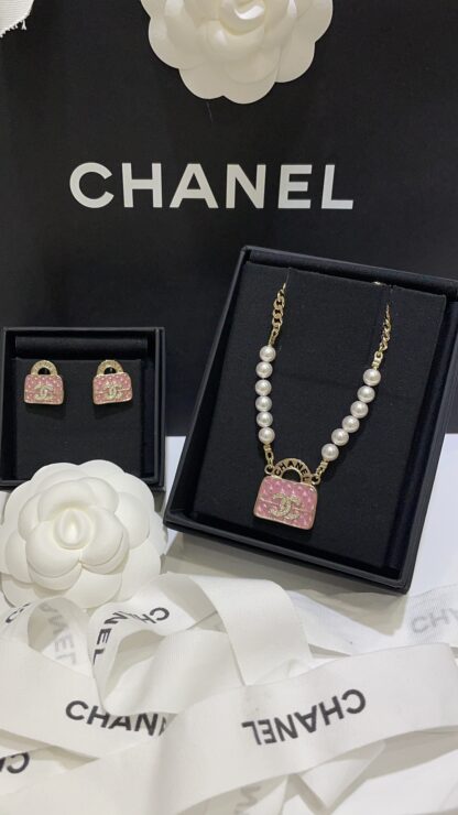 Chanel pink bag necklace - Image 6