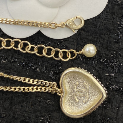 Chanel black and white diamond heart necklace - Image 7