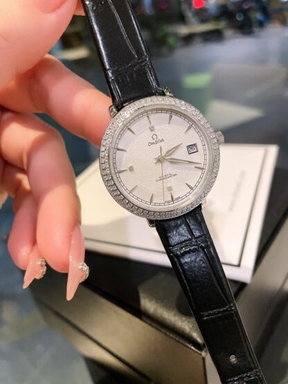 Omega - Simple and Elegant Women's Watch - Image 7