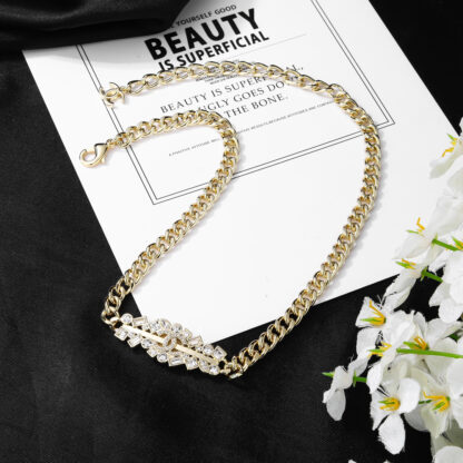 Chanel Classic Rhinestone All-match Necklace - Image 7