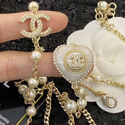 Chanel Delicate Heart Pearl Necklace - Image 7