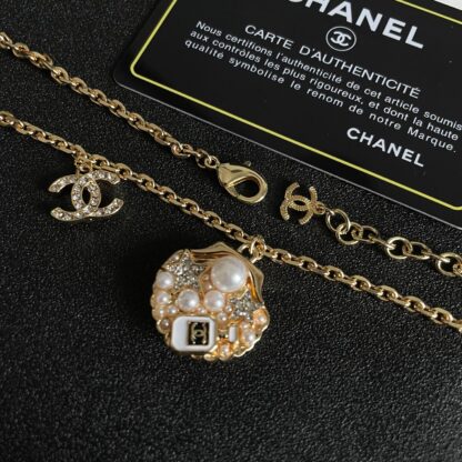 Chanel exquisite shell pendant versatile necklace - Image 5