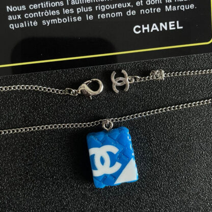 Chanel prismatic double C necklace - Image 7