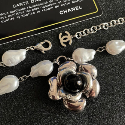 Chanel Camellia Vintage Necklace - Image 7