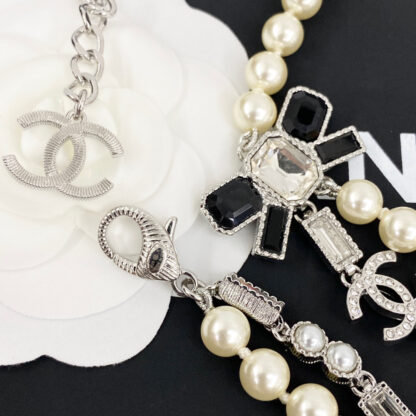 Chanel rhinestone bow pearl double necklace - Image 7