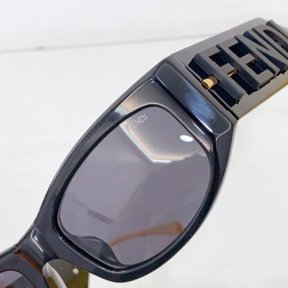 FENDI fashion trend sunglasses - Image 9