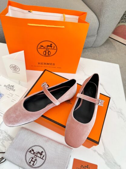 Hermès new light pink handmade comfortable trendy loafers - Image 7