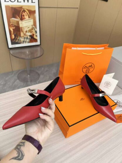 Hermès red holiday must-have comfortable loafers - Image 7
