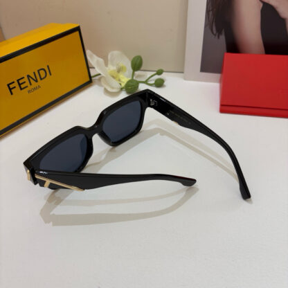 FENDI fashion trend sunglasses - Image 8