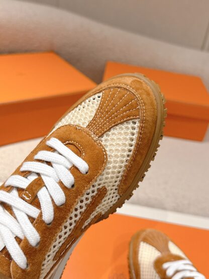 Hermès Beige Goatskin Casual Sneakers - Image 7