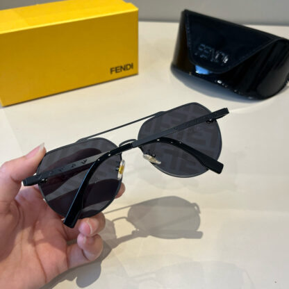 FENDI fashion trend sunglasses - Image 8