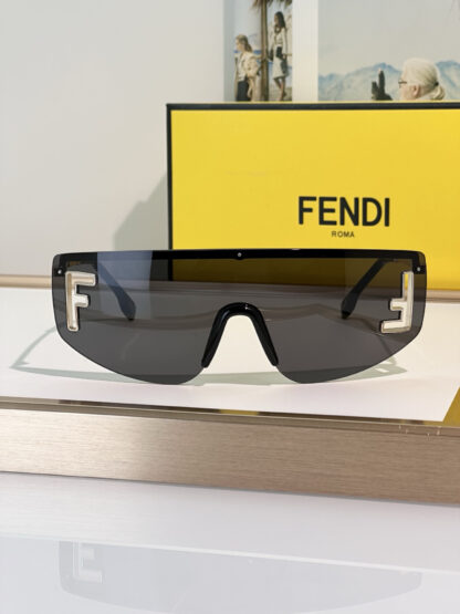 FENDI fashion trend sunglasses - Image 8