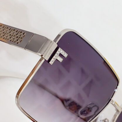 FENDI fashion trend sunglasses - Image 8