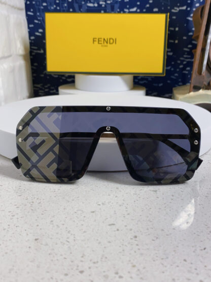 FENDI fashion trend sunglasses - Image 8