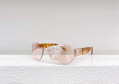 FENDI fashion trend sunglasses - Image 8
