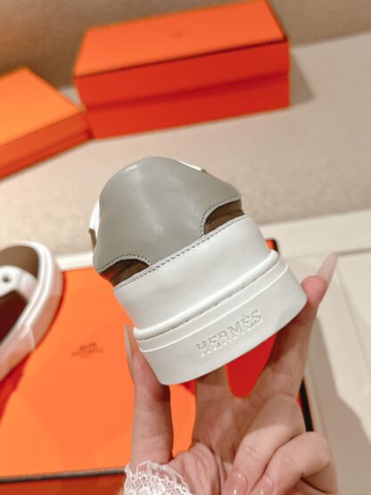 Hermes couple white brown kelly shoe buckle classic flat casual shoes - Image 7