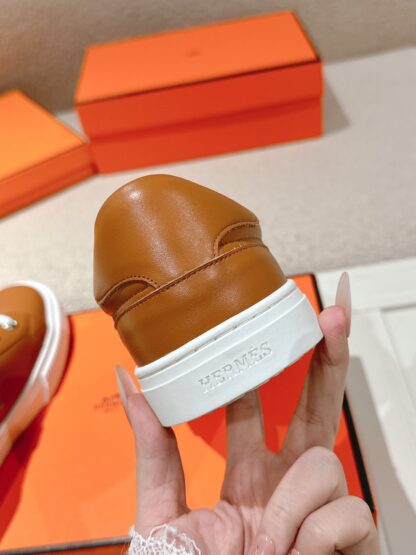 Hermes couple brown kelly shoe buckle classic flat casual shoes - Image 7