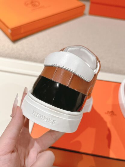 Hermes brown and white couple's stylish casual skateboard shoes - Image 8