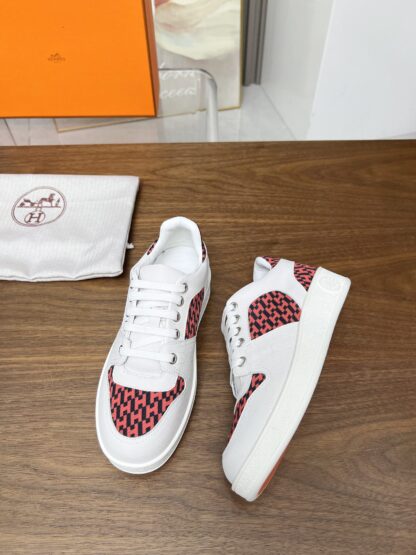 Hermes flat-soled fashionable and lightweight white and pink sports casual shoes - Image 7