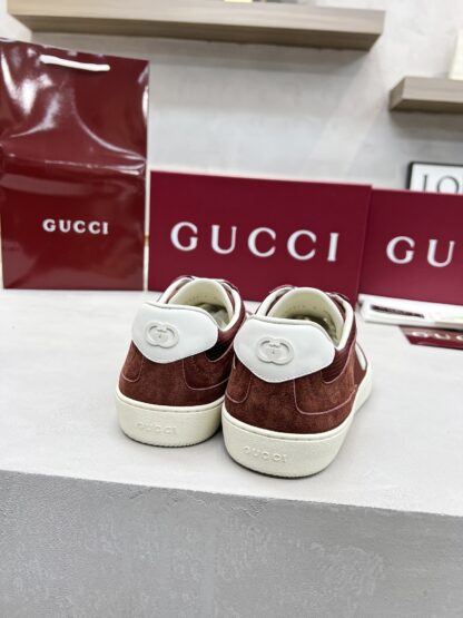 Gucci classic design German training elements catwalk model - Image 9