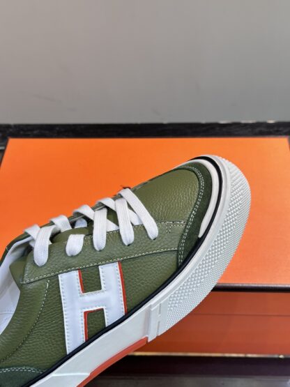 Hermes Men's Low-top Comfortable Dark Green Casual Sneakers - Image 8