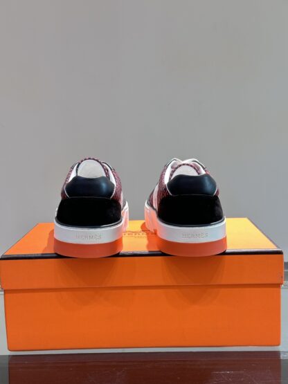 Hermes men's low-top comfortable black and red color matching casual sports shoes - Image 8