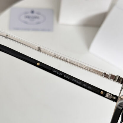 Prada fashion trend sunglasses - Image 8