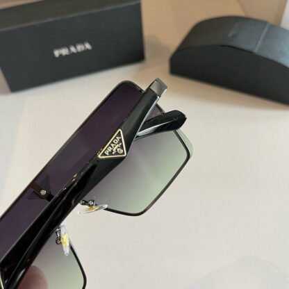 Prada fashion trend sunglasses - Image 8