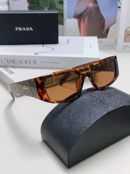 Prada fashion trend sunglasses - Image 8