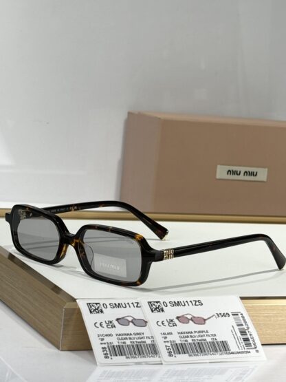 Miu Miu trendy fashion sunglasses - Image 9