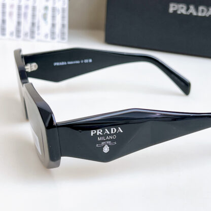 Prada fashion trend sunglasses - Image 8